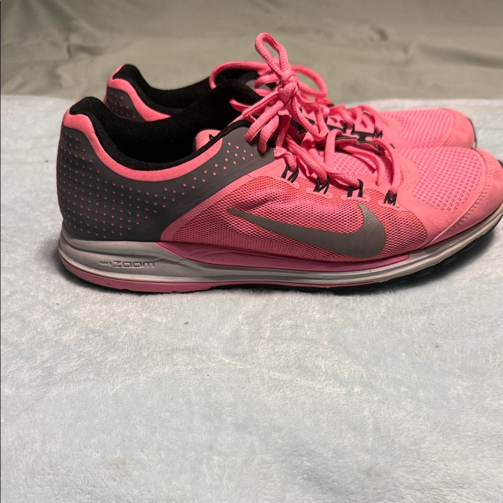 Nike Women's ZM elite 6